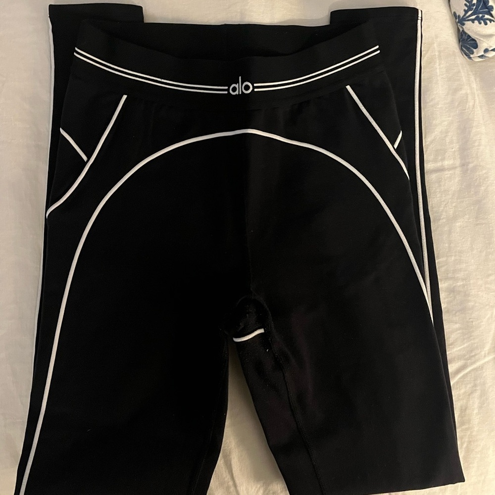 Alo heartthrob leggings